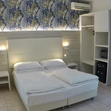 Gardenia Hotel 3*