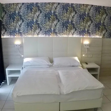 Hotel Gardenia 3*